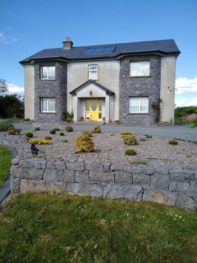 Bed and Breakfast Golden Rose House Knock  Exterior foto